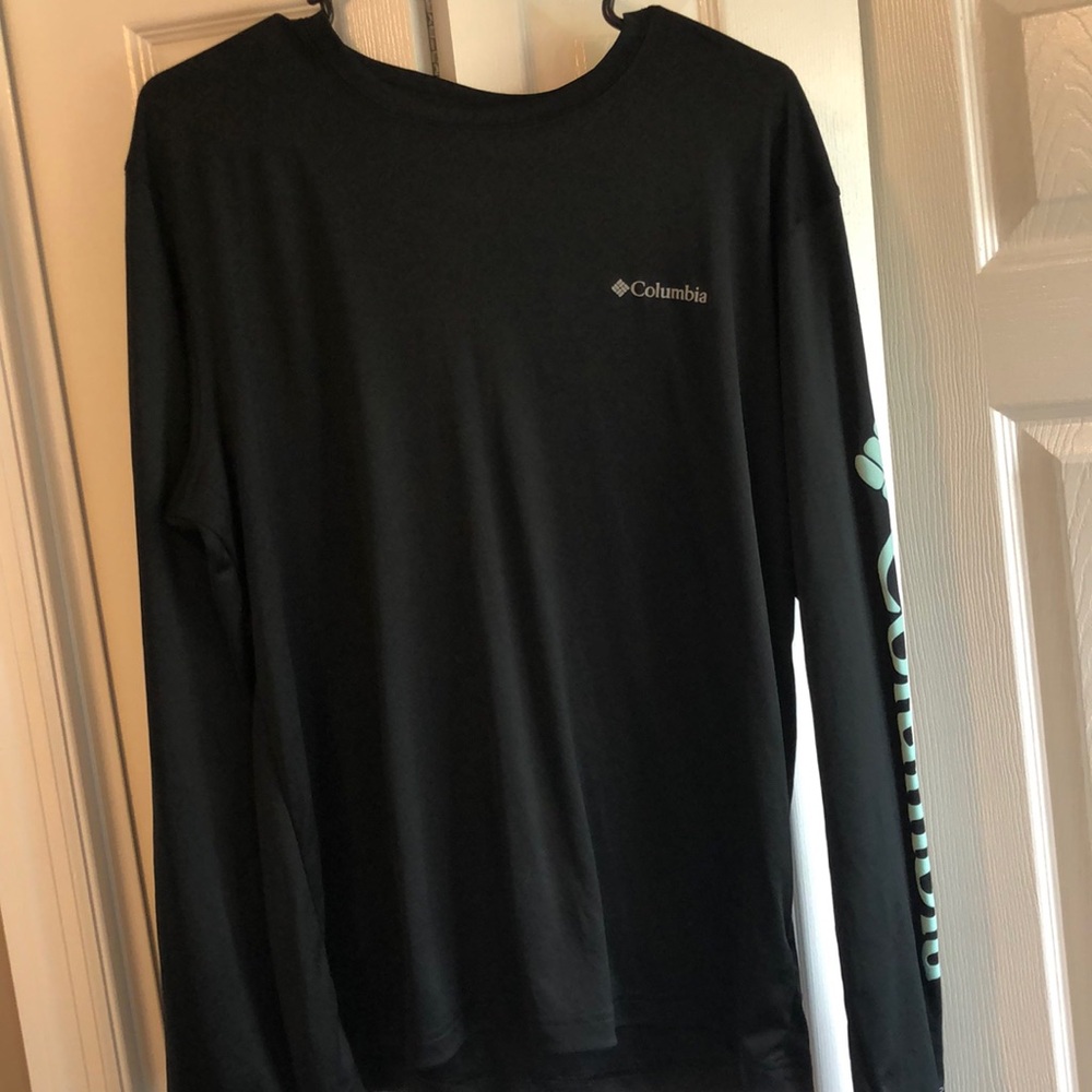 Men’s Columbia swim shirt/lightweight ling sleeve